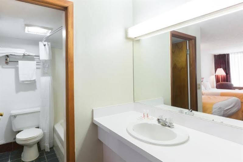 Econo Lodge Middlesboro Eksteriør billede